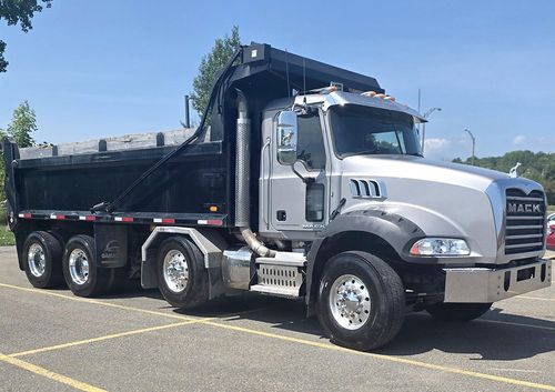Camion Mack granite 2017 