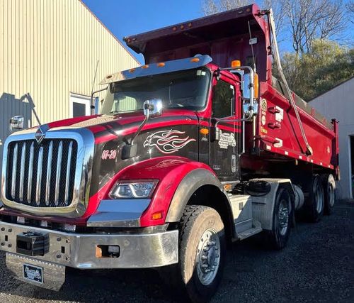 Camion International HX615 2020