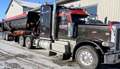 Camion PETERBILT 2014 AVEC 2 REMORQUES
